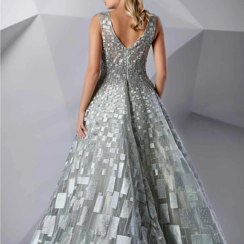 NEW MODESSA COUTURE M20216 DRESS Size 18 - Picture 2 of 6